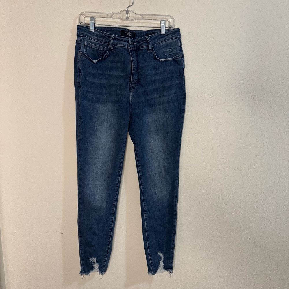 Judy Blue Jeans Skinny Fit Raw Hem Distressed Ankle JB88425 Size 13/31